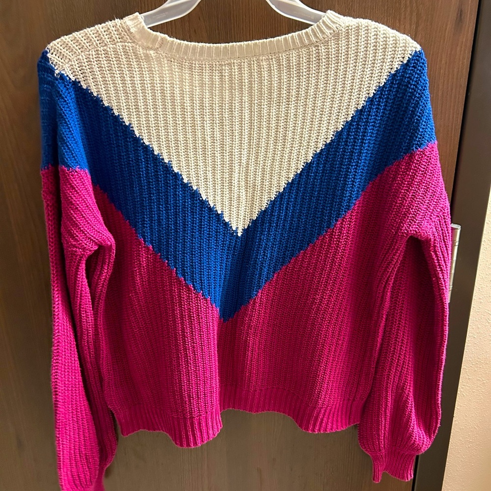 Women’s Woven sweater!!